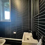 Renovated 2-bedroom -72 M2 Center! 아파트 *
