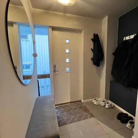 شقة Renovated 2-bedroom -72 M2 Center! ترومسو