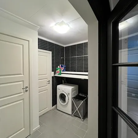 Renovated 2-bedroom -72 M2 Center! شقة