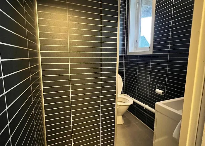 Renovated 2-bedroom -72 M2 Center! *