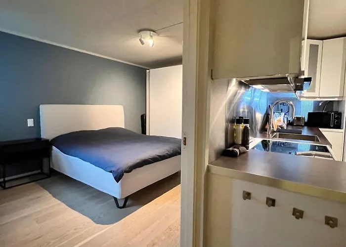 Apartamento Renovated 2-bedroom -72 M2 Center! *