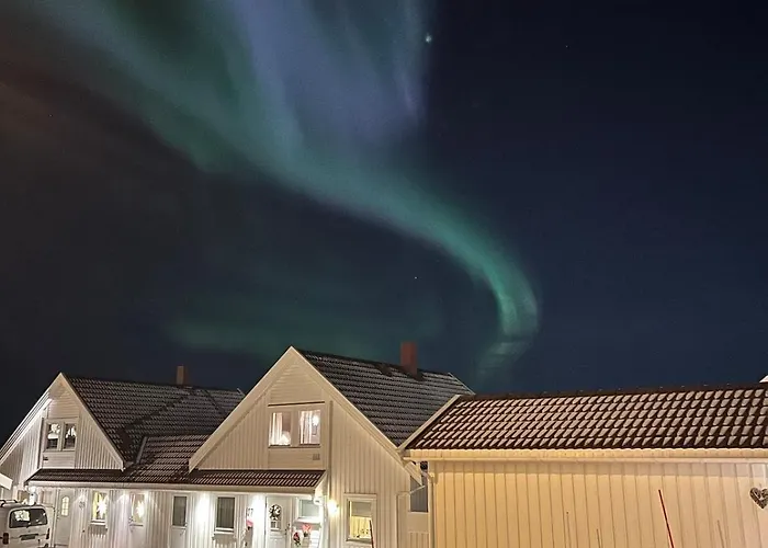 Renovated 2-bedroom -72 M2 Center! *